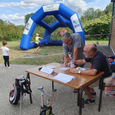 Forum des associations de Villedieu sur Indre, très belle journée avec de nombreux enfants curieux d'essayer les cours (sans engagement tout le mois de septembre) lors de la reprise de l'école de golf mercredi 06 et samedi 09 septembre 😊 voir infos sur le site asgcvi.com #as_golfclubduvaldelindre #asgcvi #villedieusurindre #chateaurouxmetropole #indre